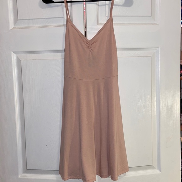 Forever 21 Dresses & Skirts - light pink tank dress!